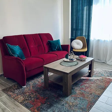 Apartament Strаwberry With Parking Place