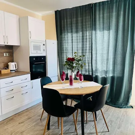 Apartament Strаwberry With Parking Place