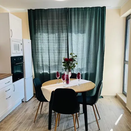 Strаwberry * София